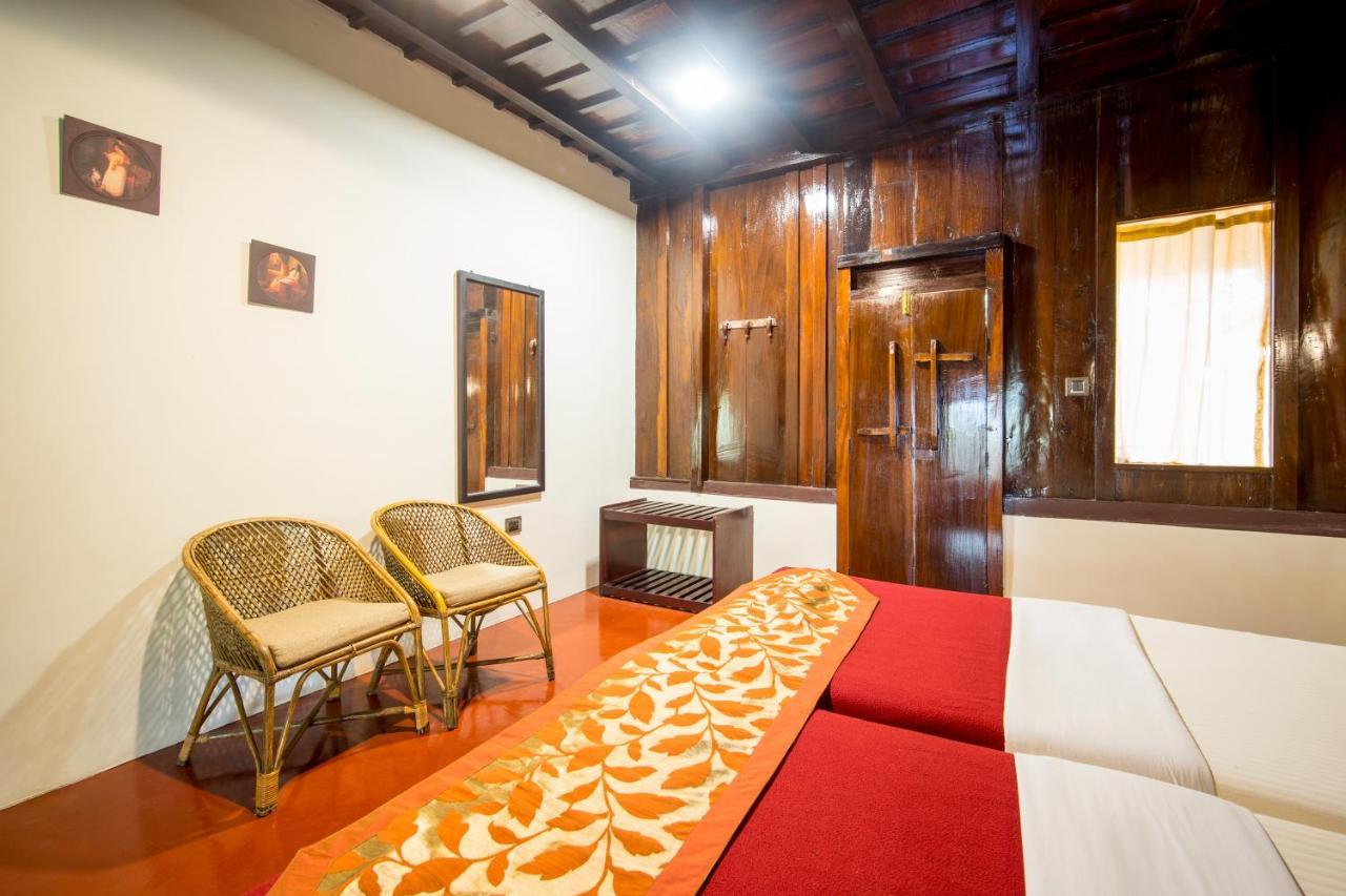 Emerald Isle Alappuzha Exterior foto
